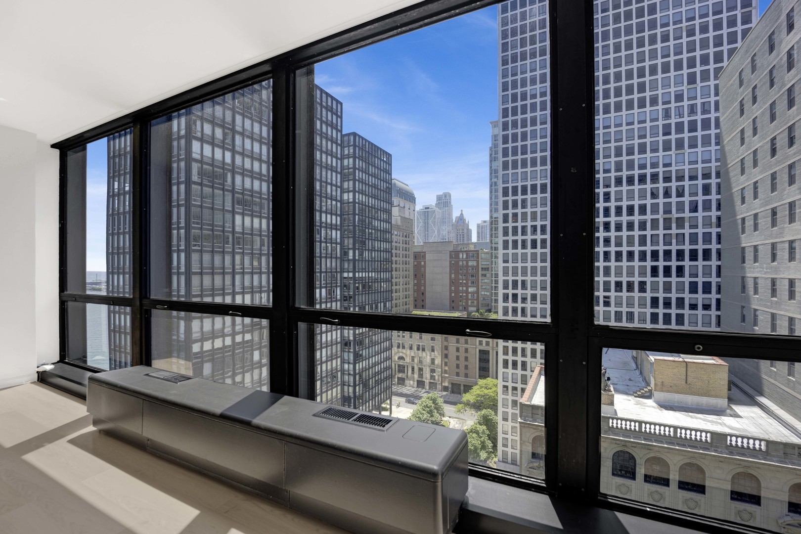 900 N Lake Shore Drive Unit: 1706