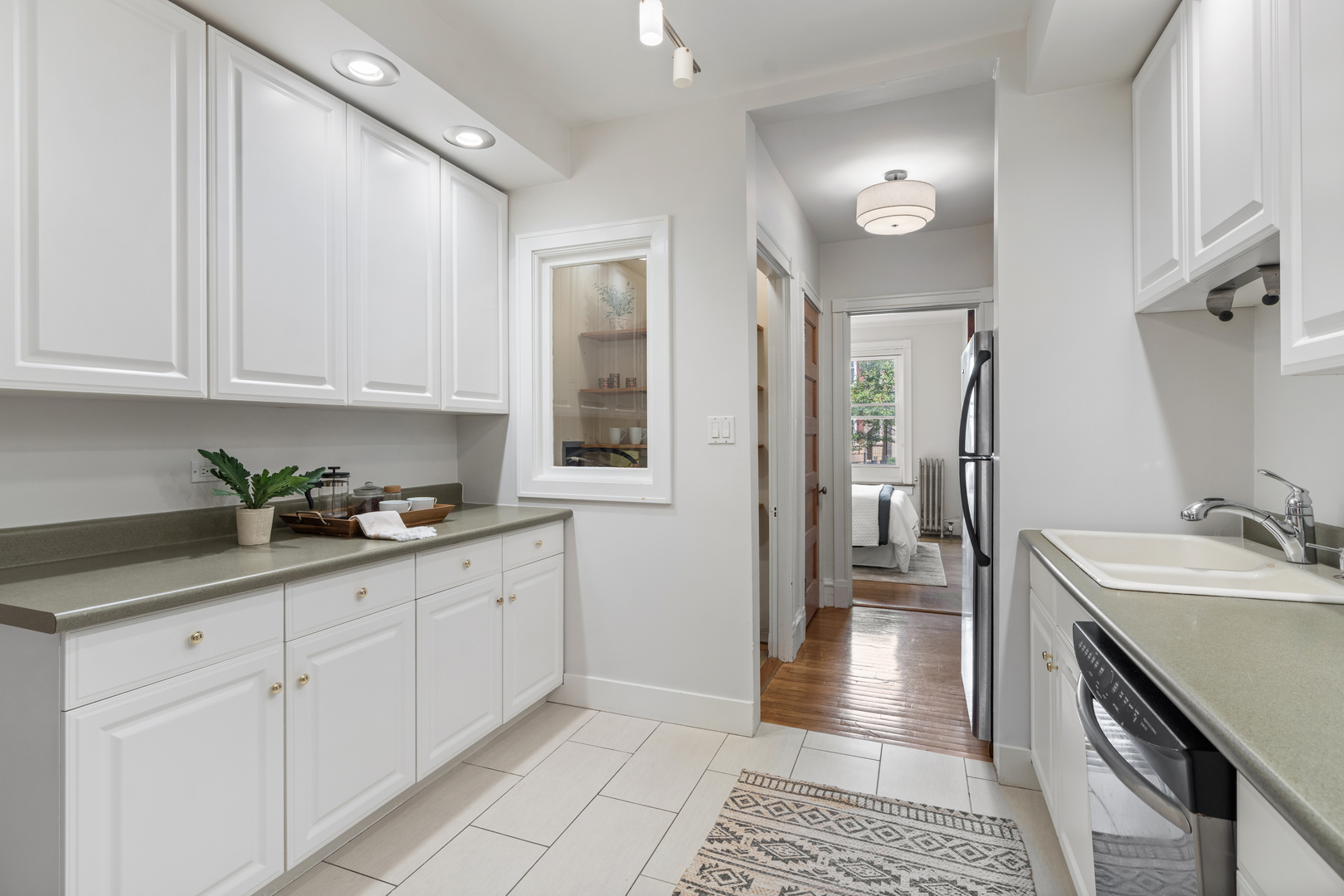 3764 N Magnolia Avenue Unit: 1