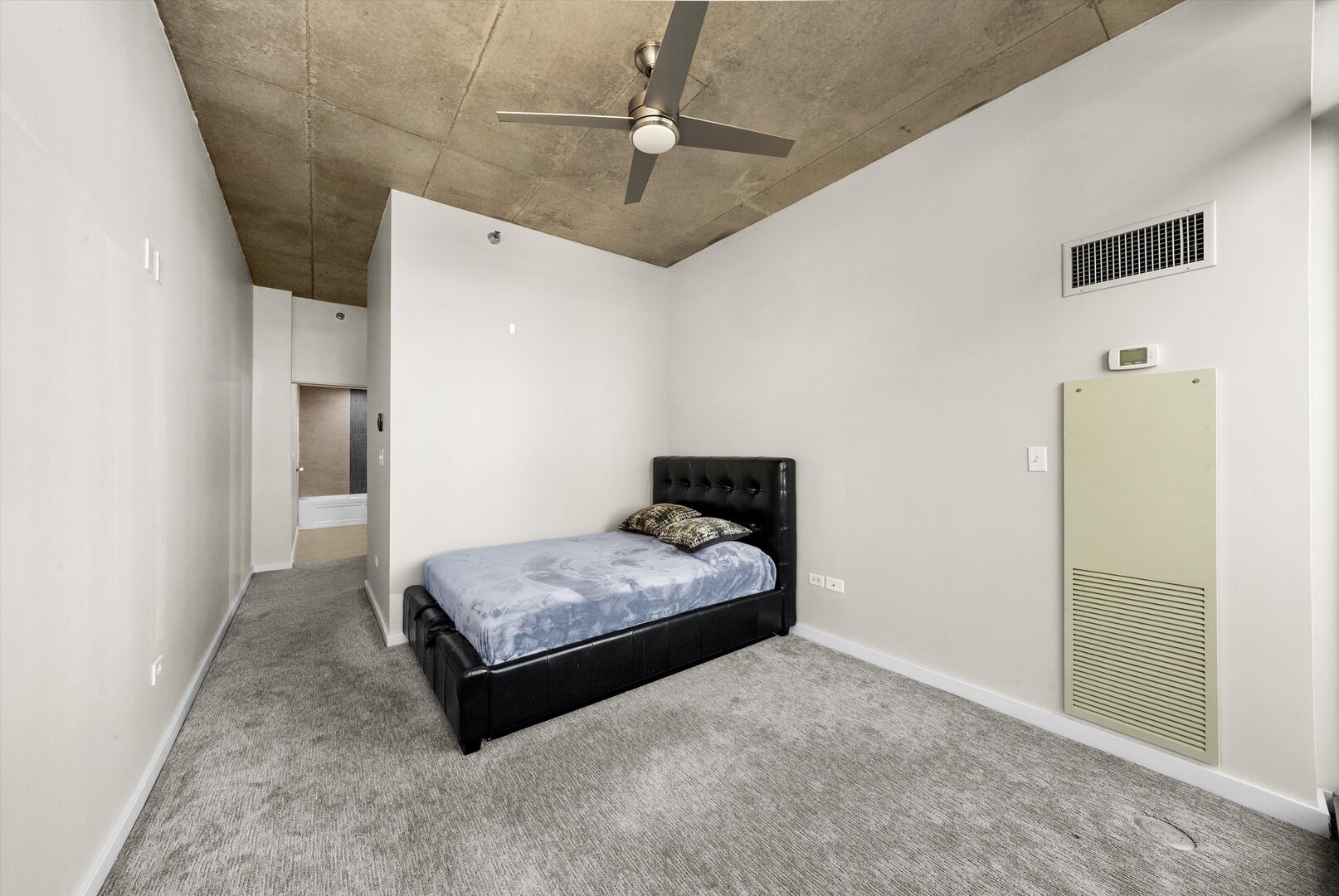 1720 S Michigan Avenue Unit: 801