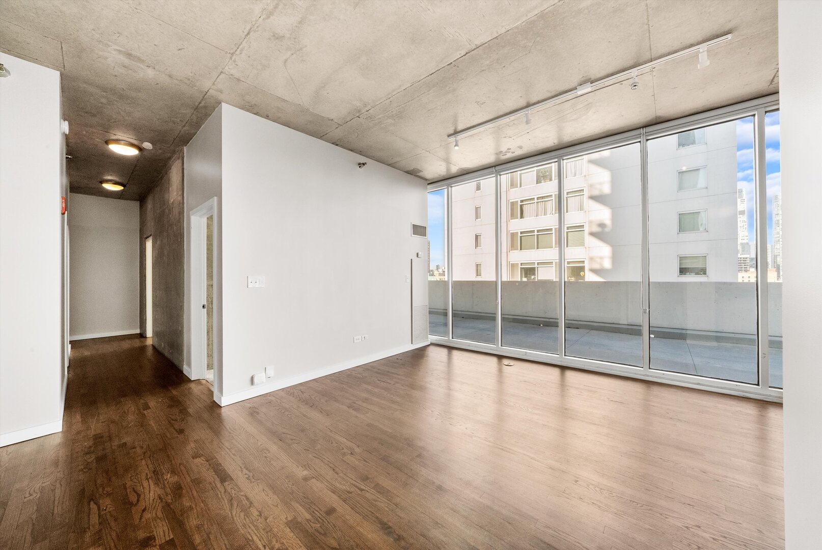 1720 S Michigan Avenue Unit: 801