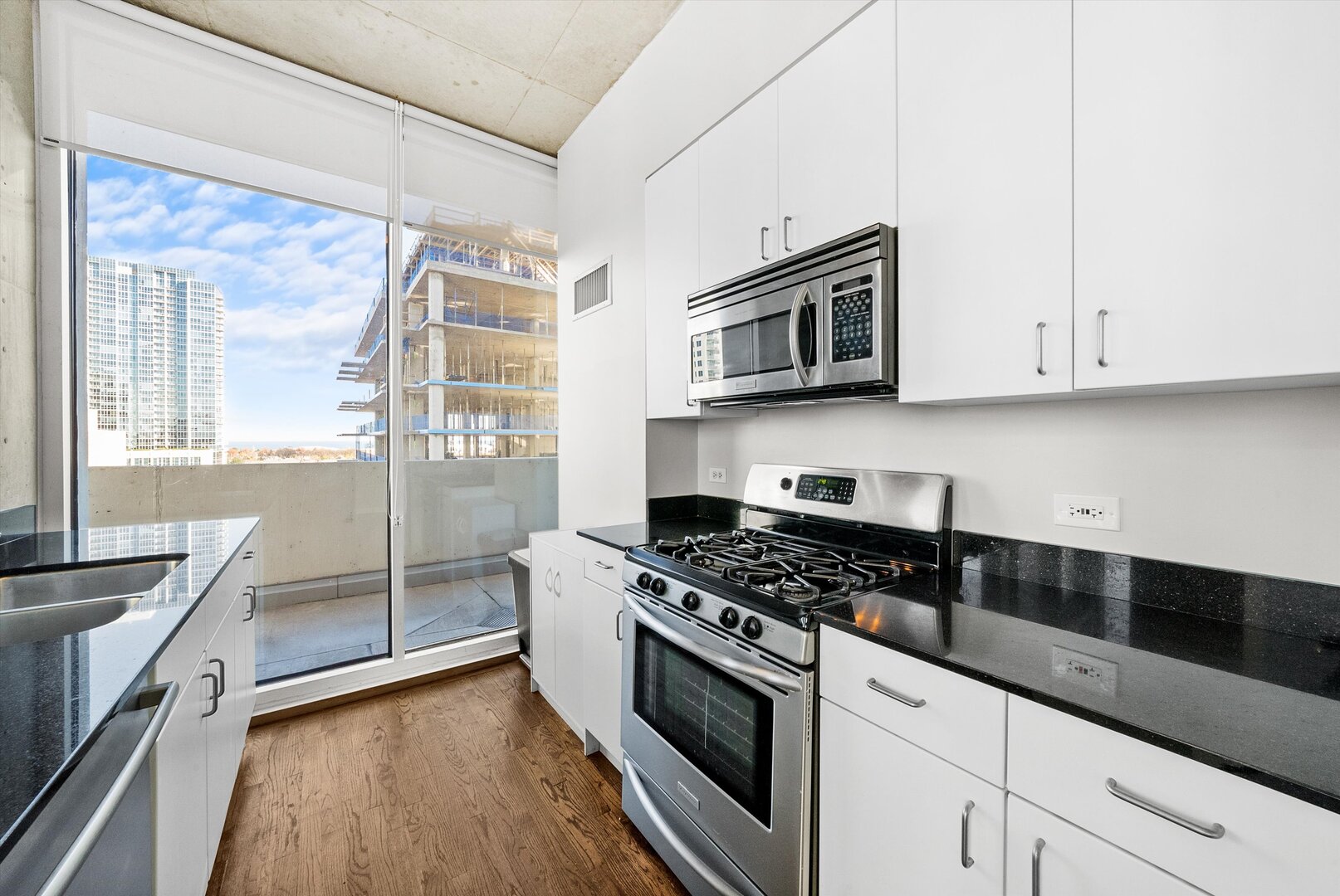 1720 S Michigan Avenue Unit: 801