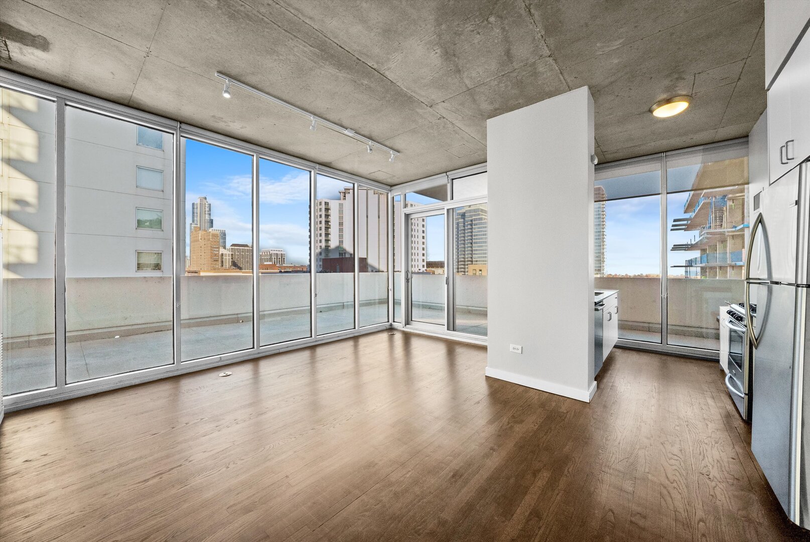 1720 S Michigan Avenue Unit: 801