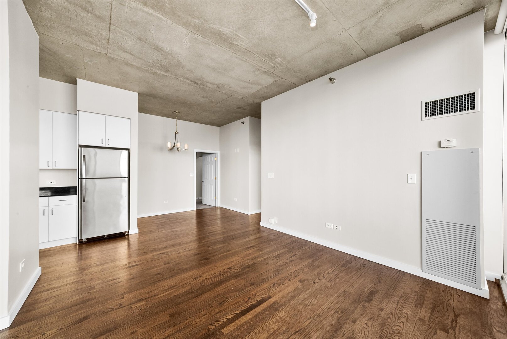 1720 S Michigan Avenue Unit: 801