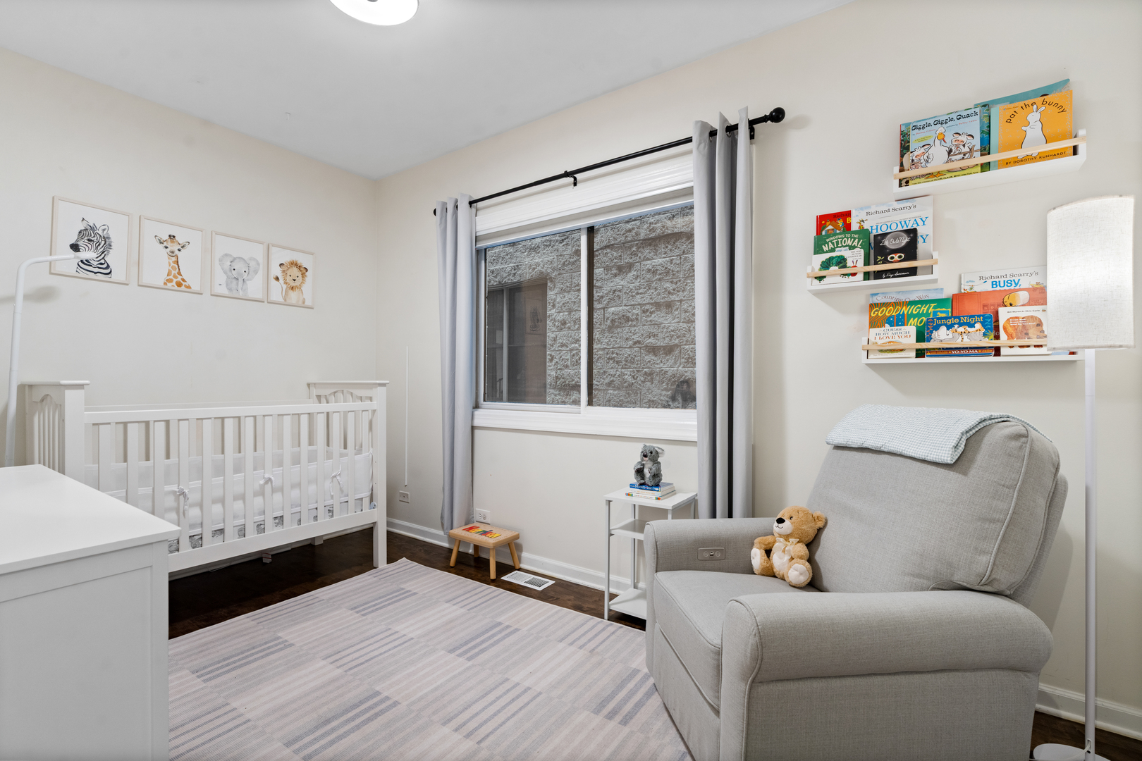 2039 W Crystal Street Unit: 2