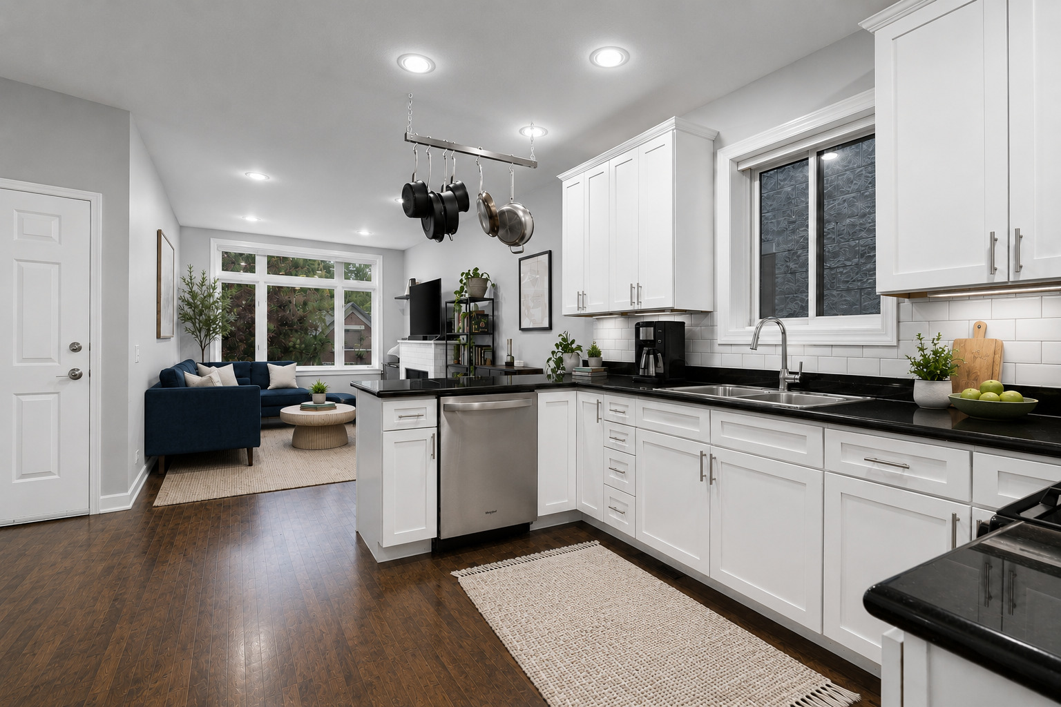 2039 W Crystal Street Unit: 2