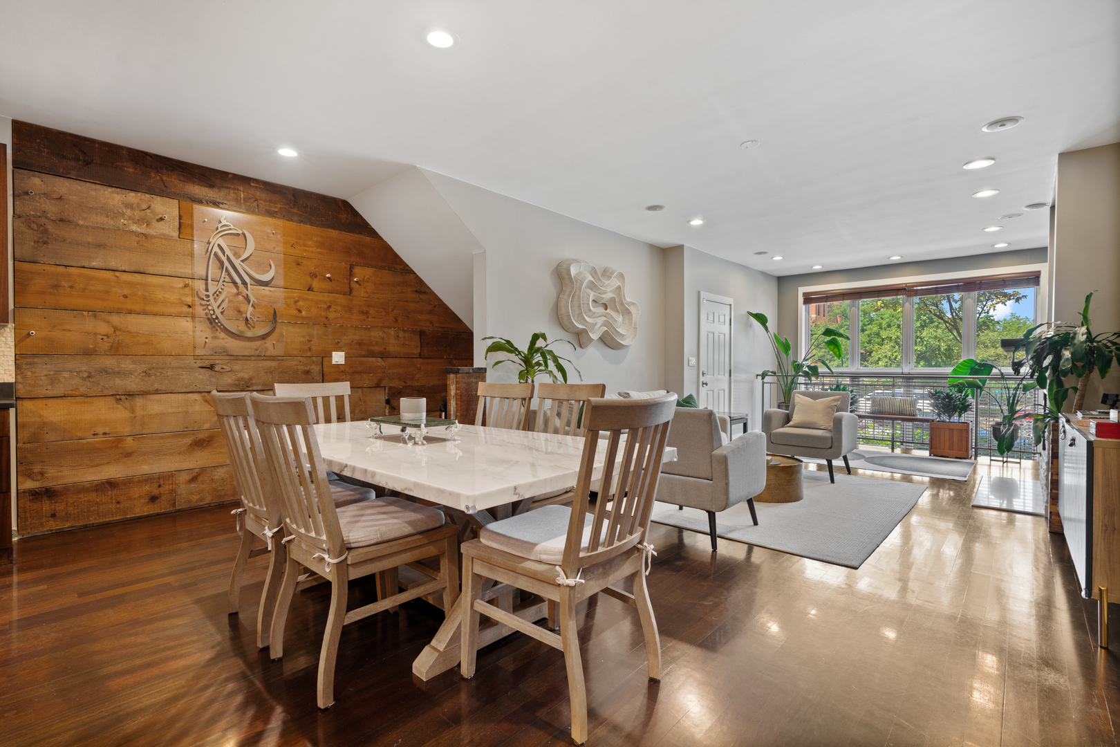 1461 W Grand Avenue Unit: 1