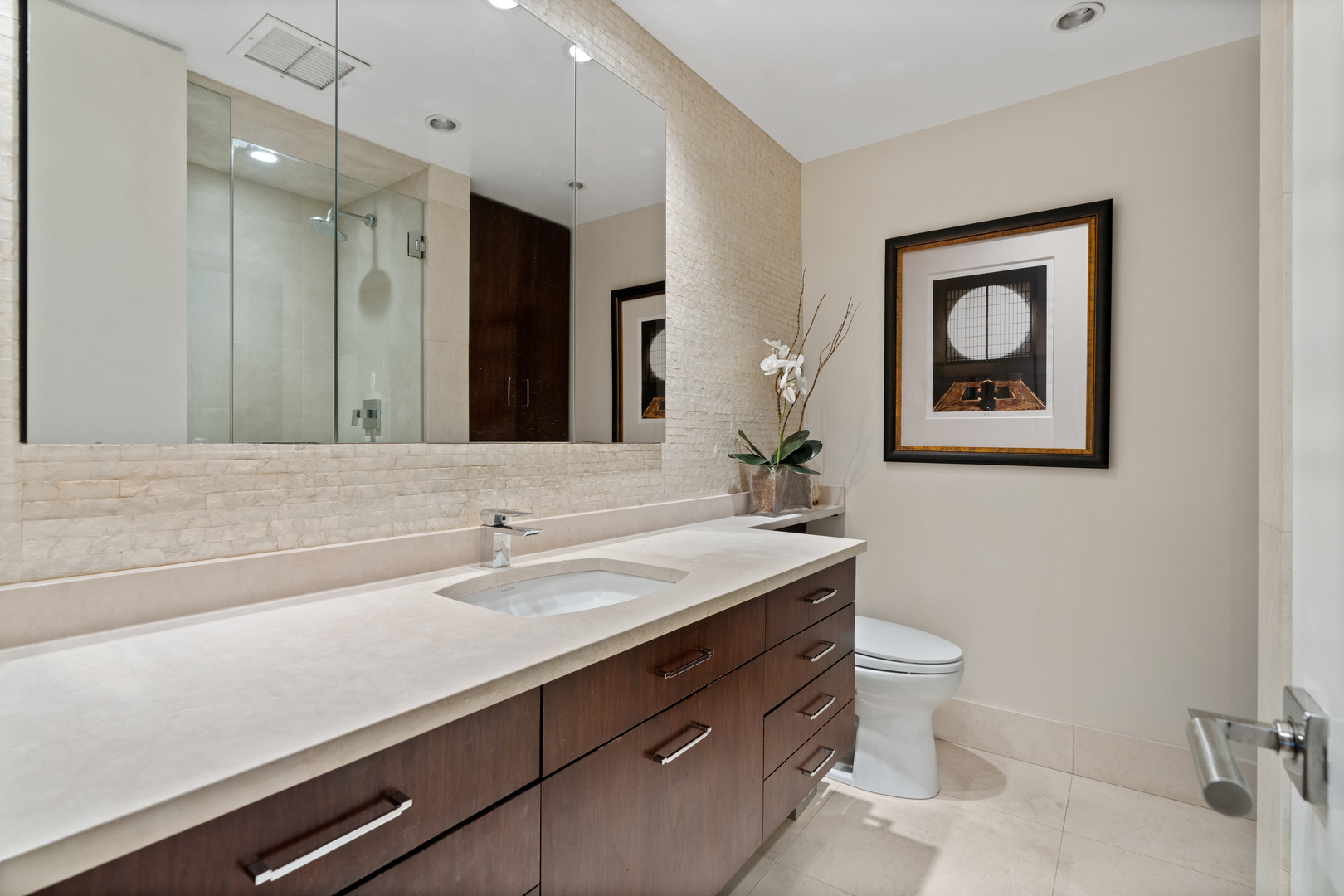 1240 N Lake Shore Drive Unit: 22A