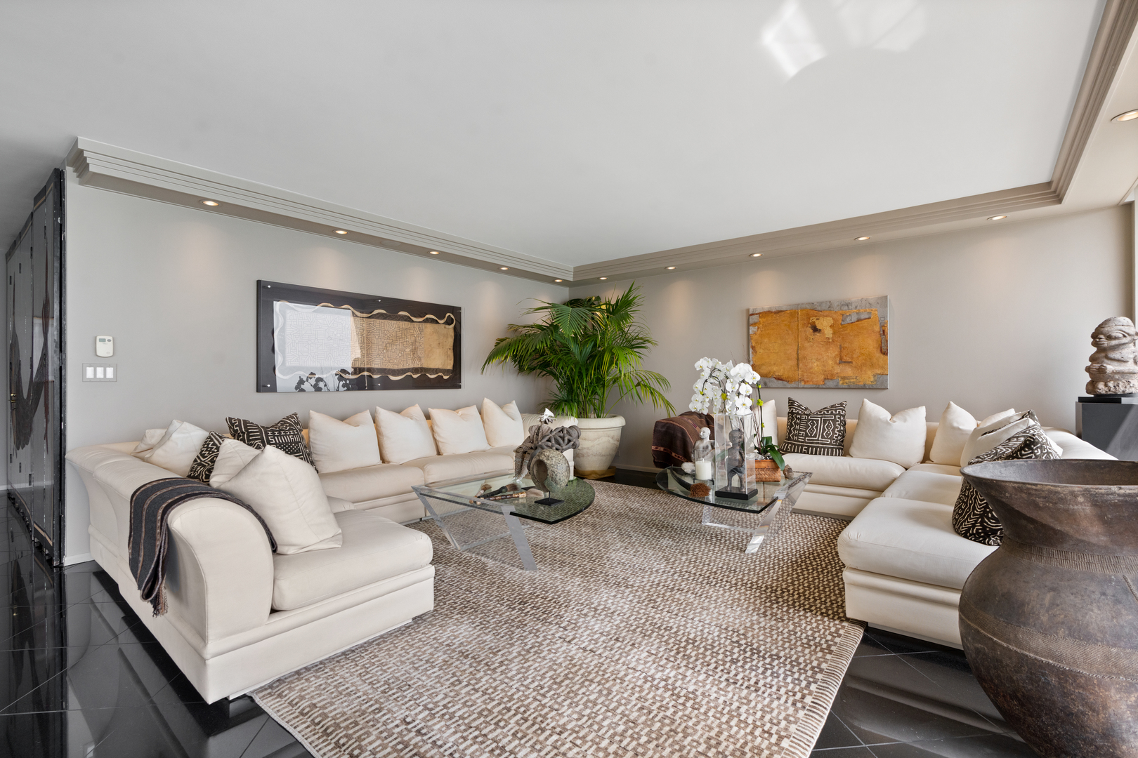 1240 N Lake Shore Drive Unit: 22A