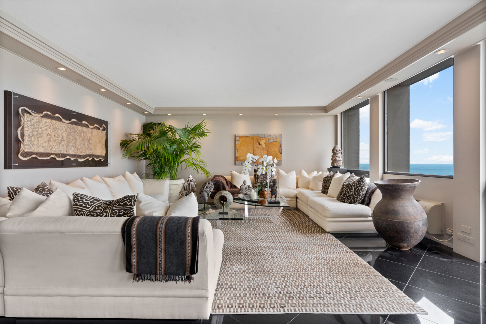 1240 N Lake Shore Drive Unit: 22A