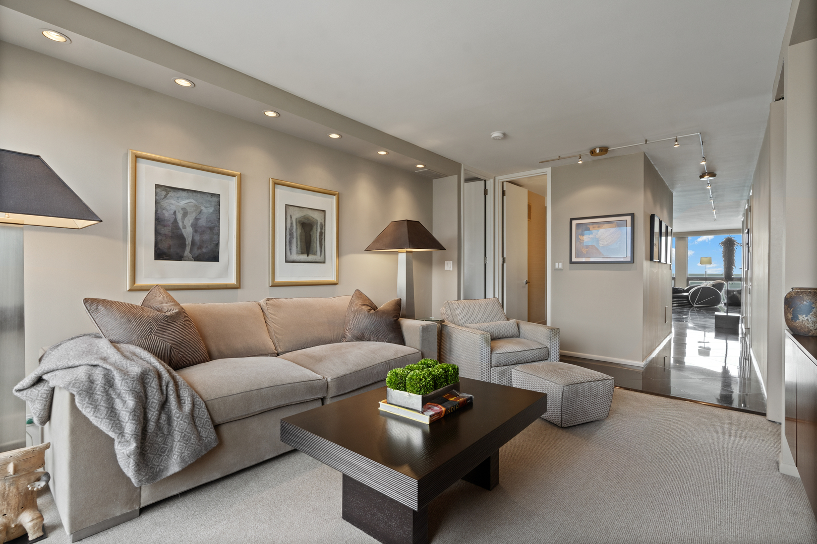 1240 N Lake Shore Drive Unit: 22A