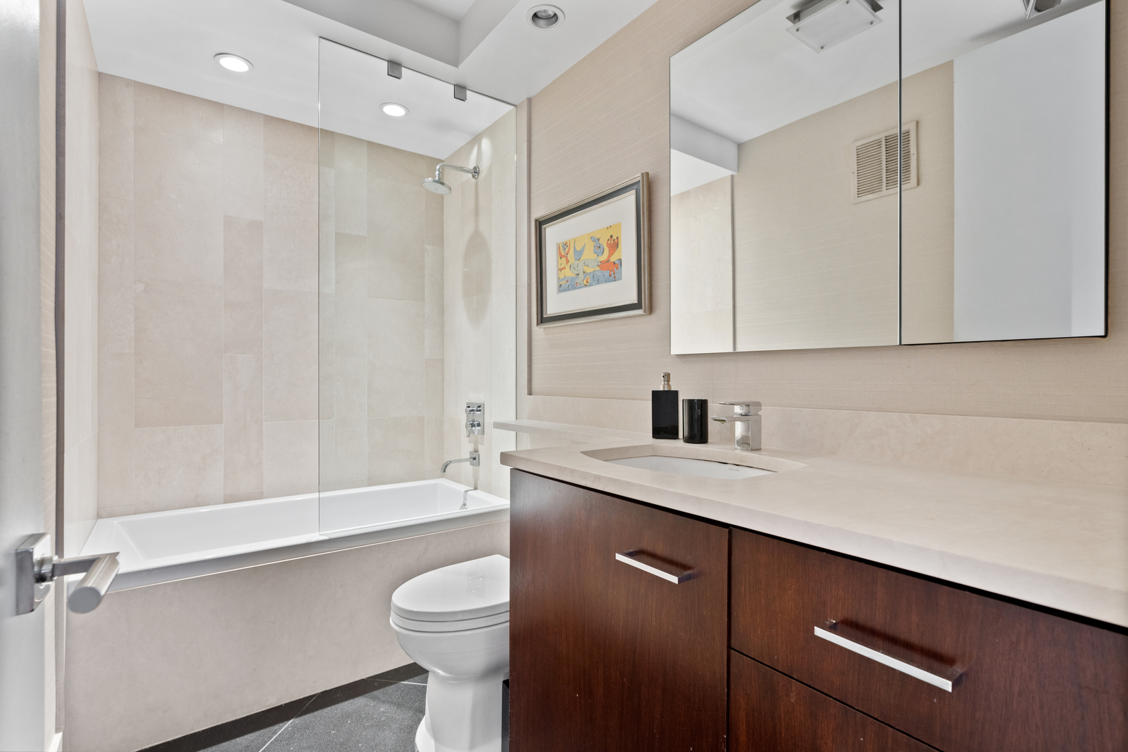 1240 N Lake Shore Drive Unit: 22A