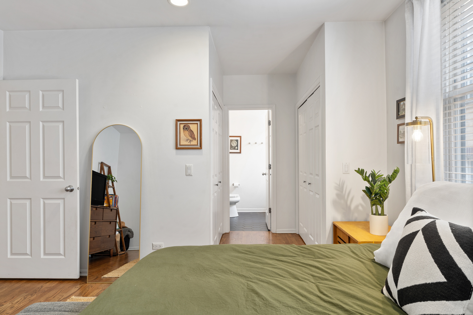 934 W Cuyler Avenue Unit: 3D