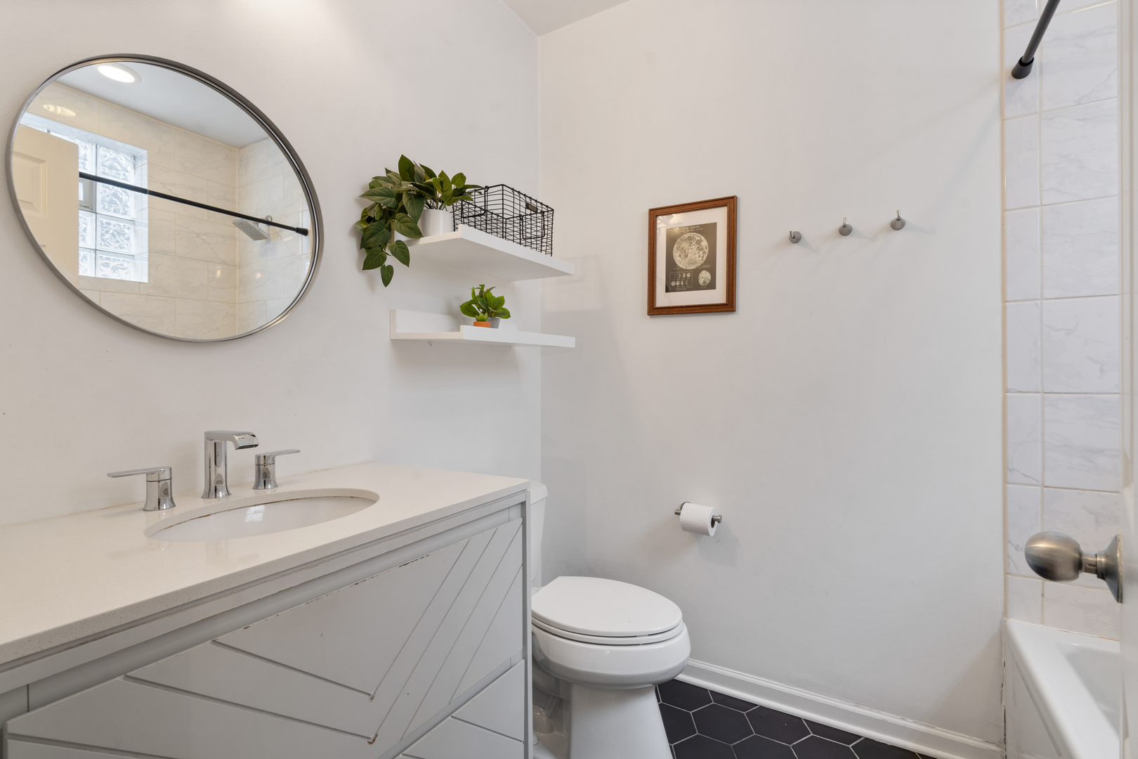 934 W Cuyler Avenue Unit: 3D
