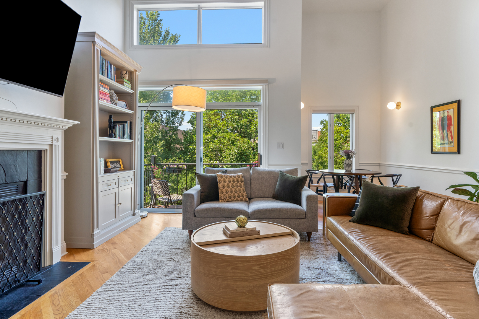 1947 W Erie Street Unit: 3