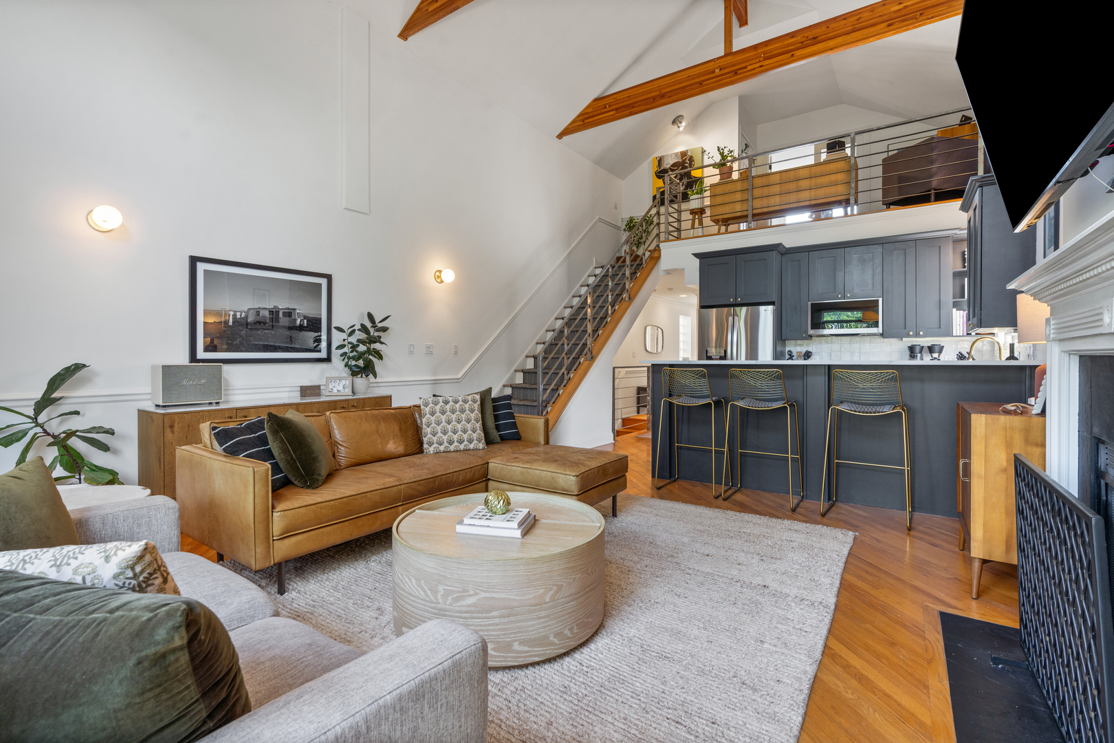 1947 W Erie Street Unit: 3