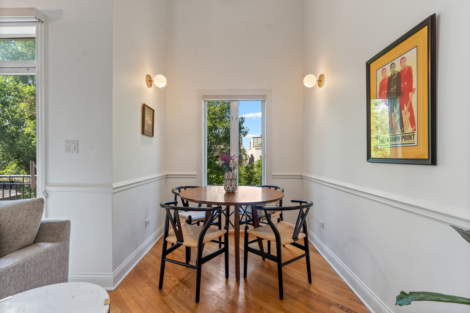 1947 W Erie Street Unit: 3