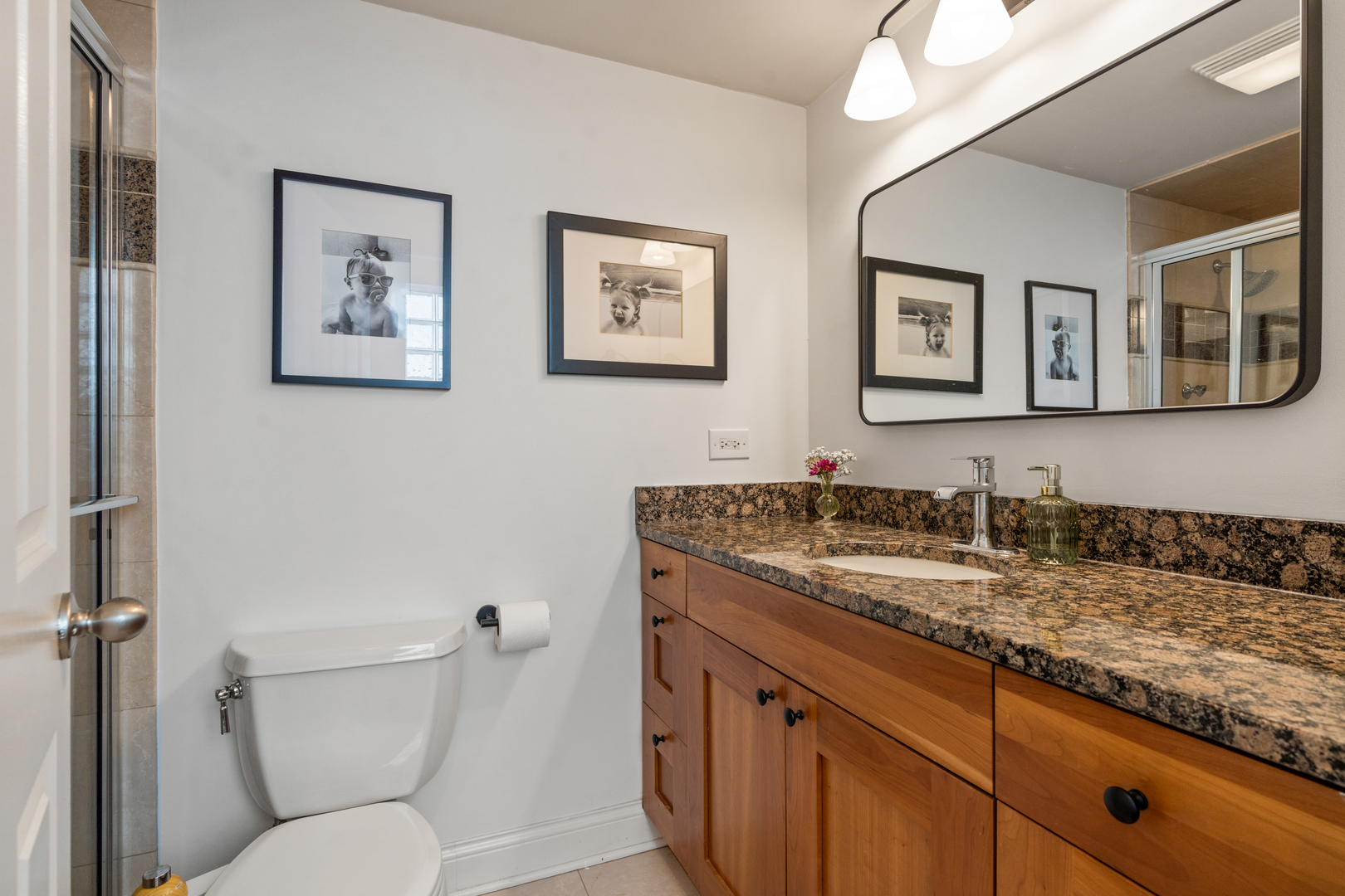 1947 W Erie Street Unit: 3