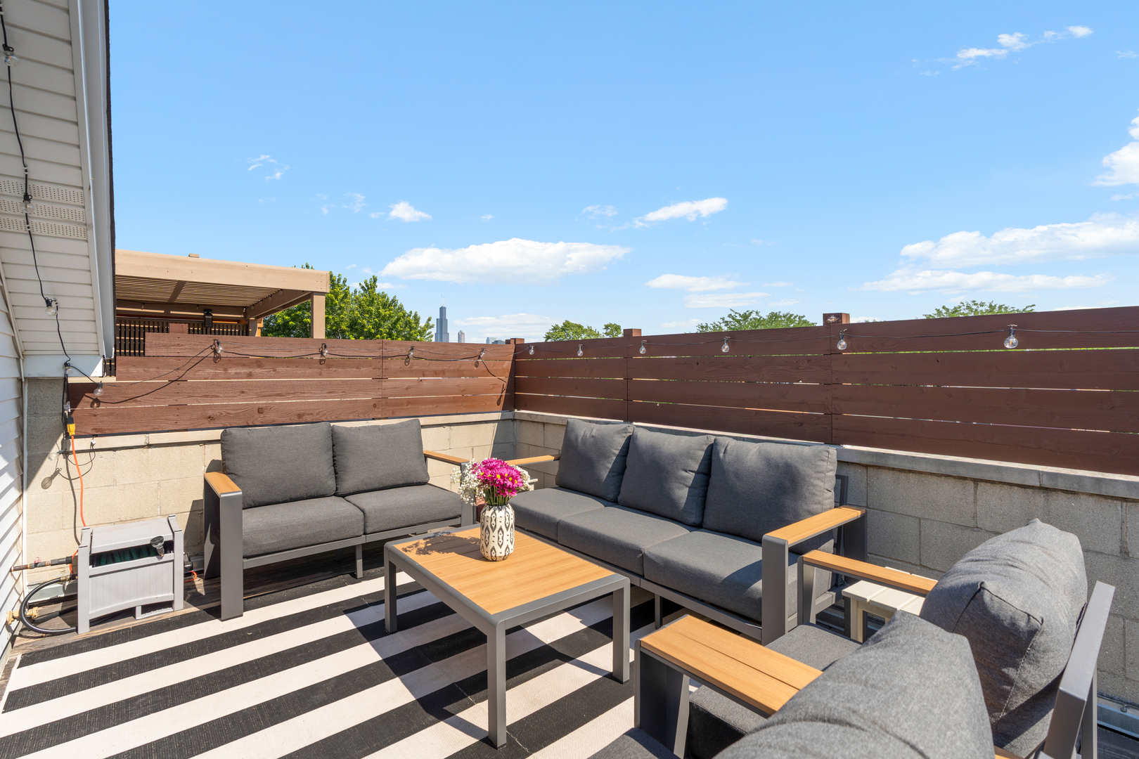 1947 W Erie Street Unit: 3