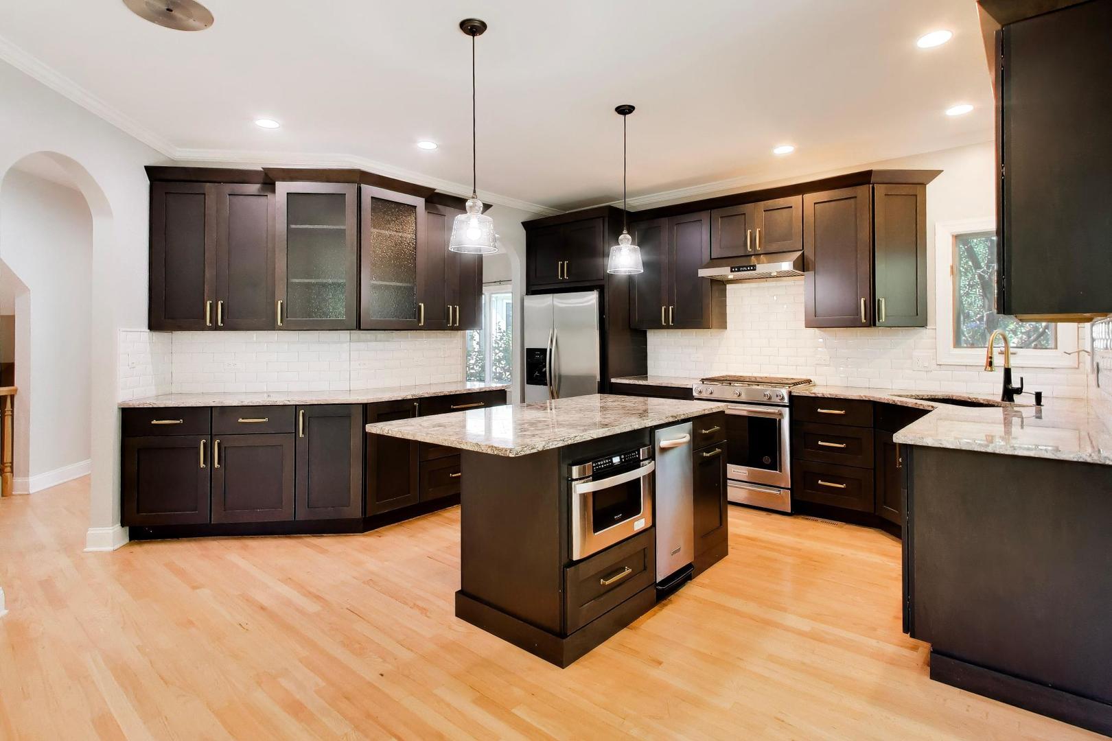 1111 Compass Court