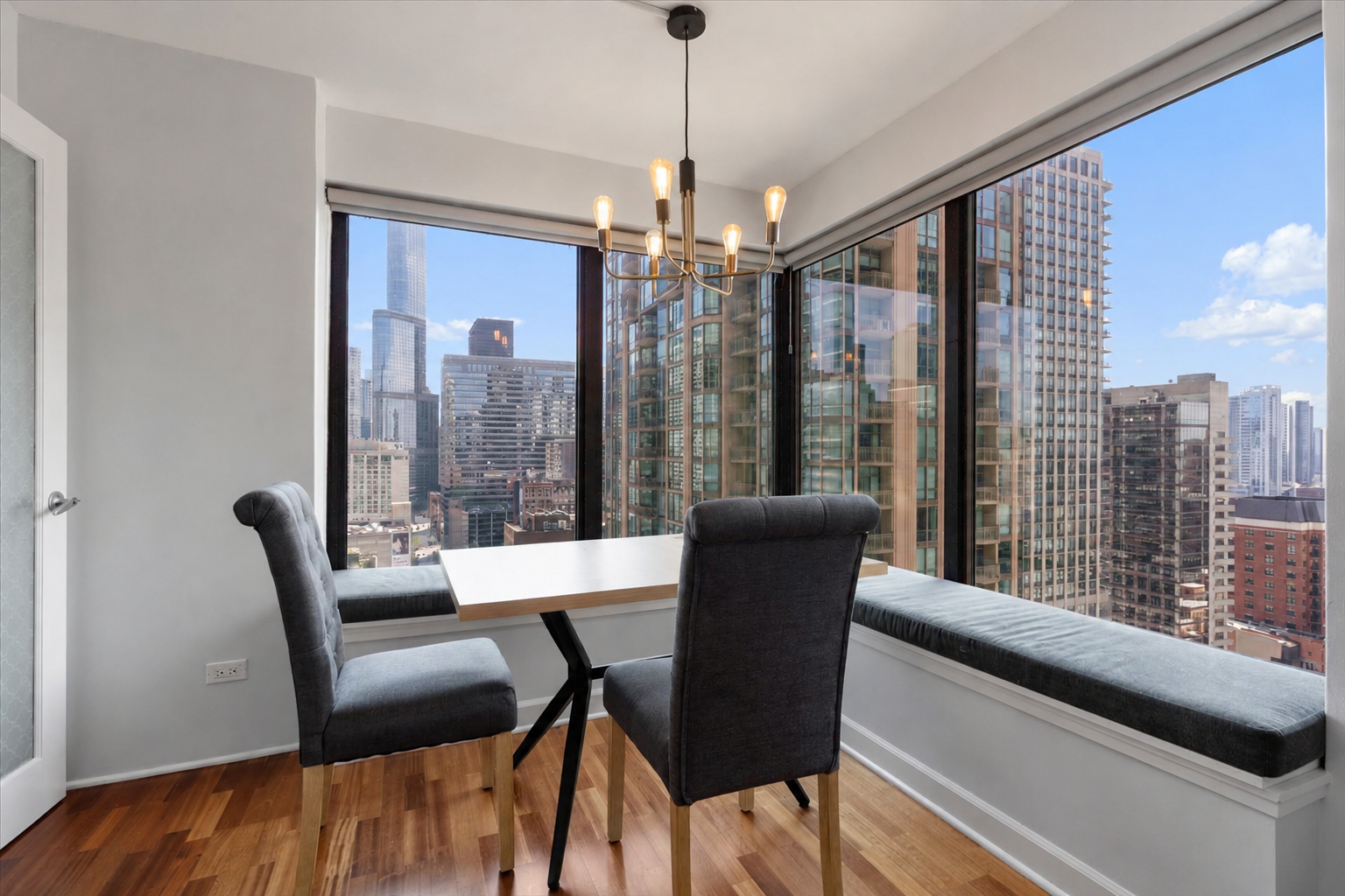 30 E Huron Street Unit: 2304