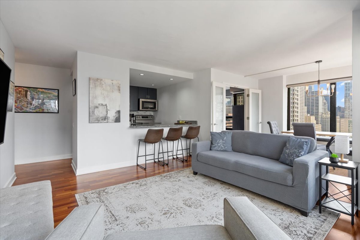 30 E Huron Street Unit: 2304