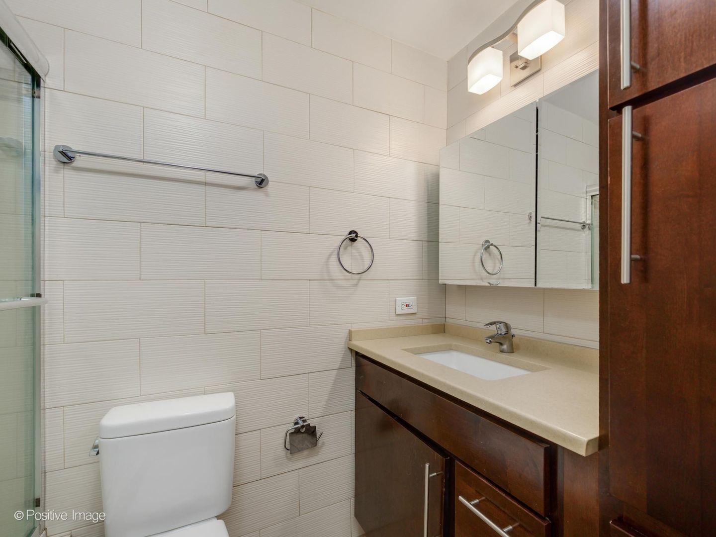 1560 N Sandburg Terrace Unit: 415J