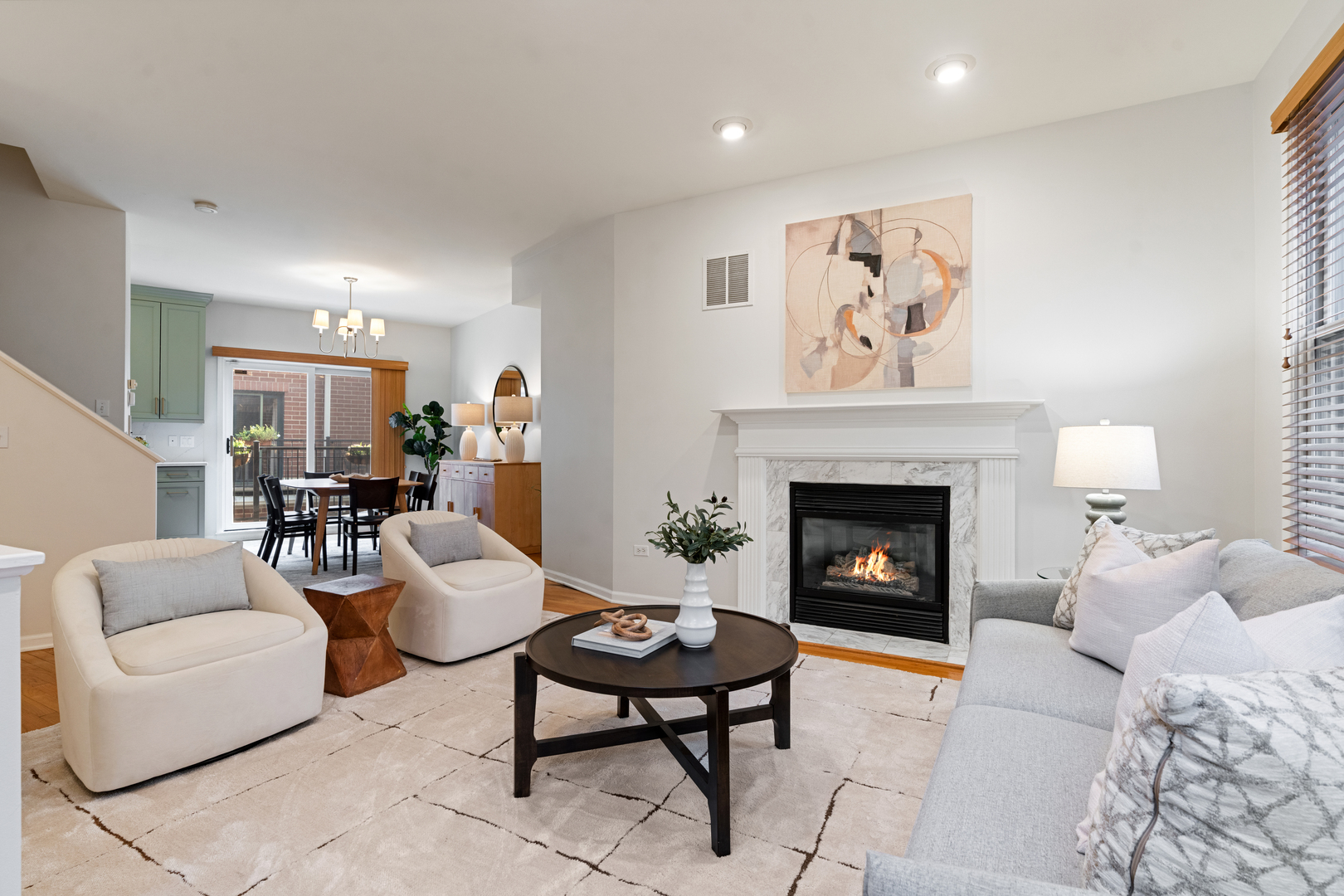 4048 N CLARK Street Unit: D