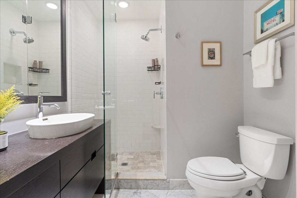 859 W Wrightwood Avenue Unit: 1