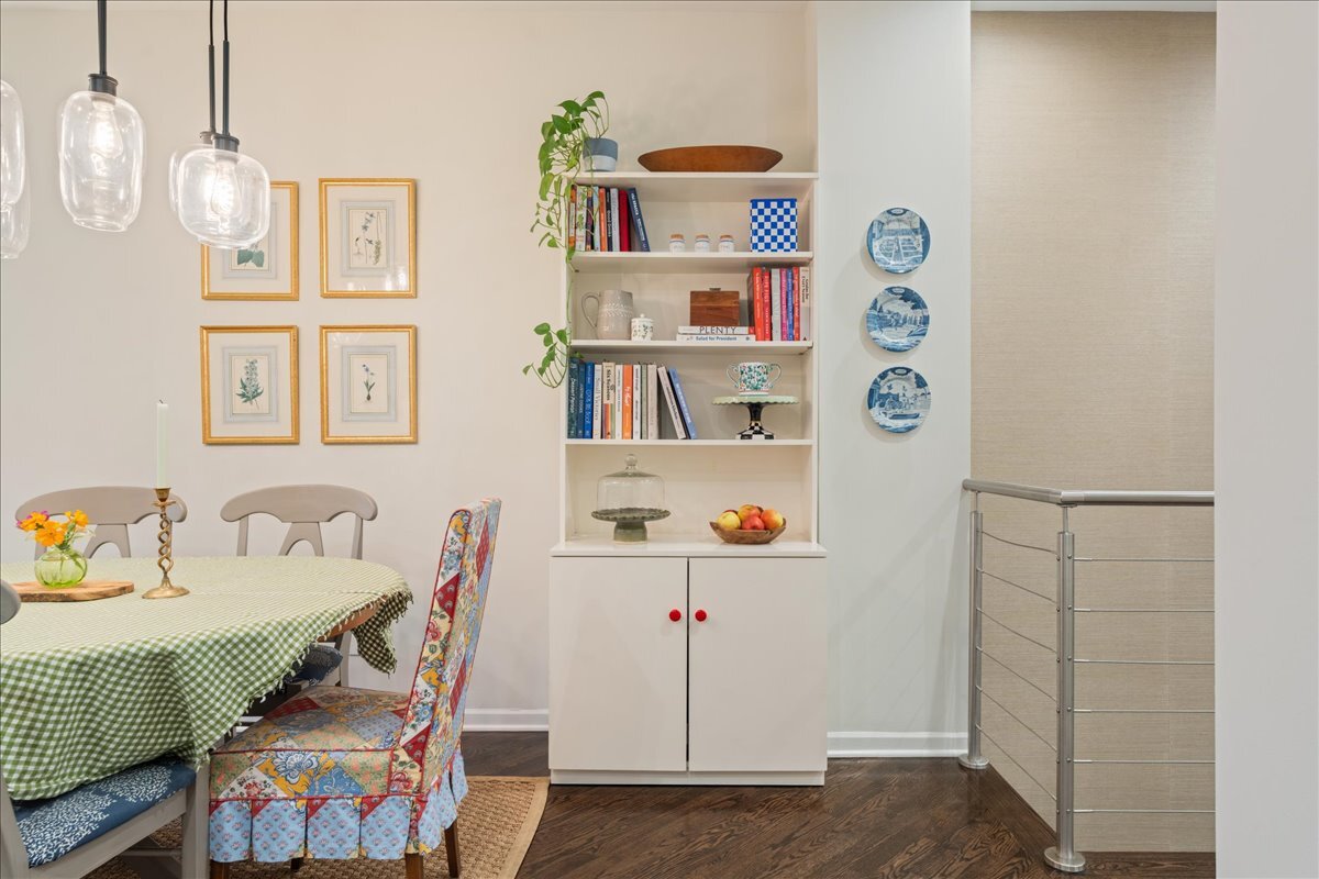 859 W Wrightwood Avenue Unit: 1