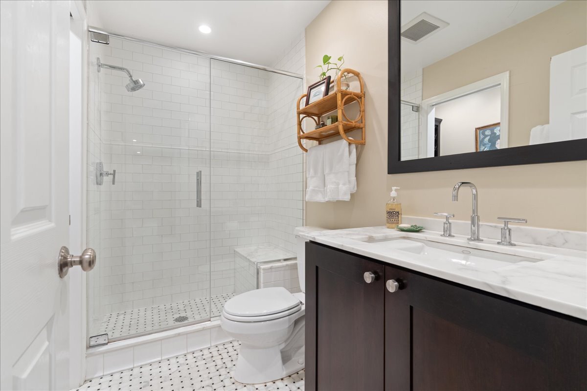 859 W Wrightwood Avenue Unit: 1
