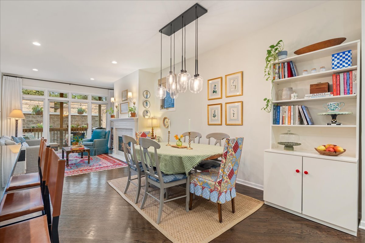 859 W Wrightwood Avenue Unit: 1