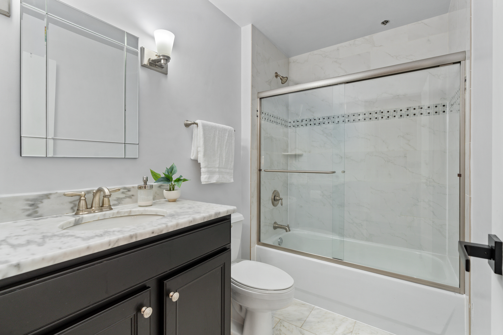 758 N Larrabee Street Unit: 319