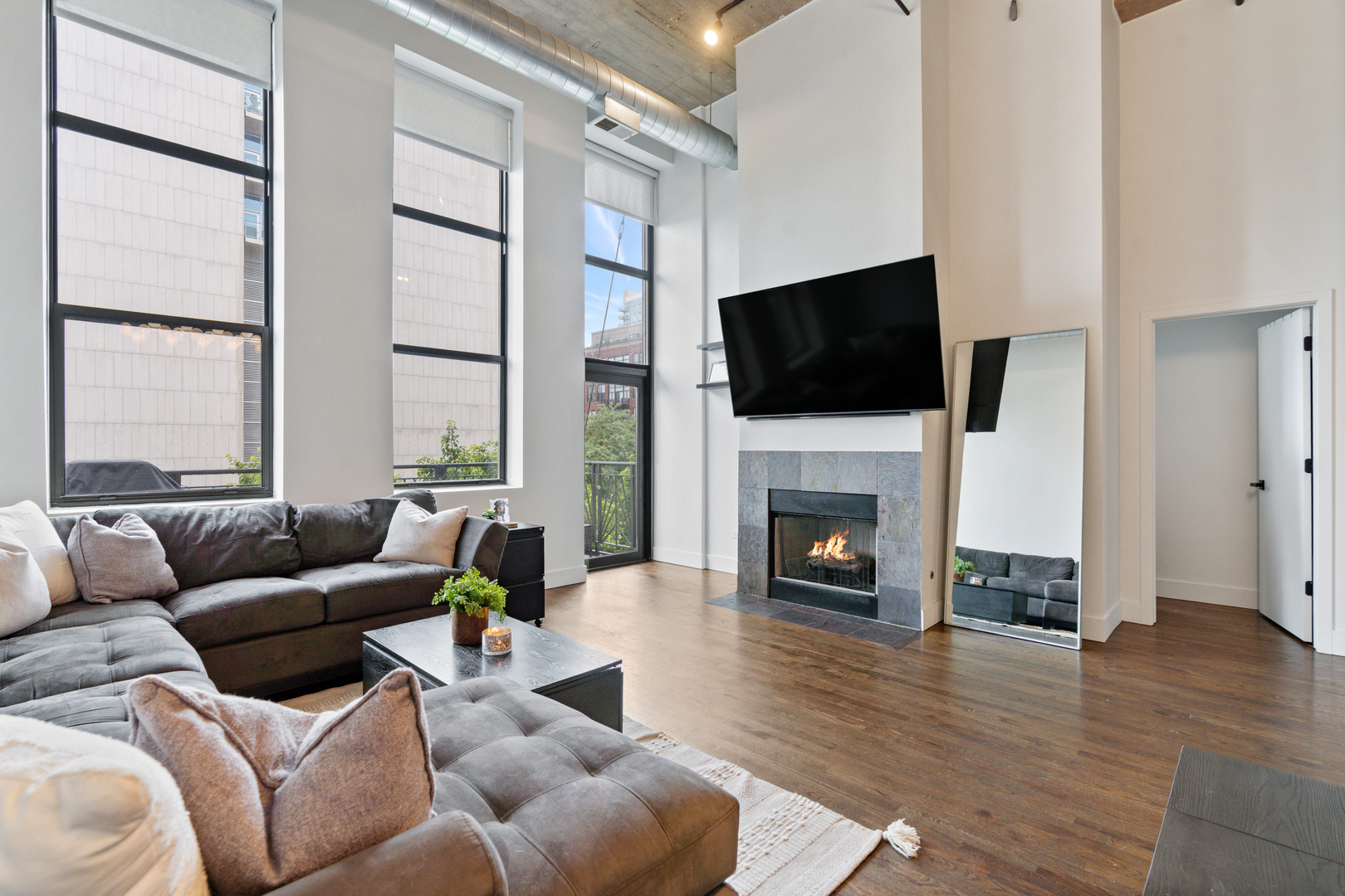 758 N Larrabee Street Unit: 319
