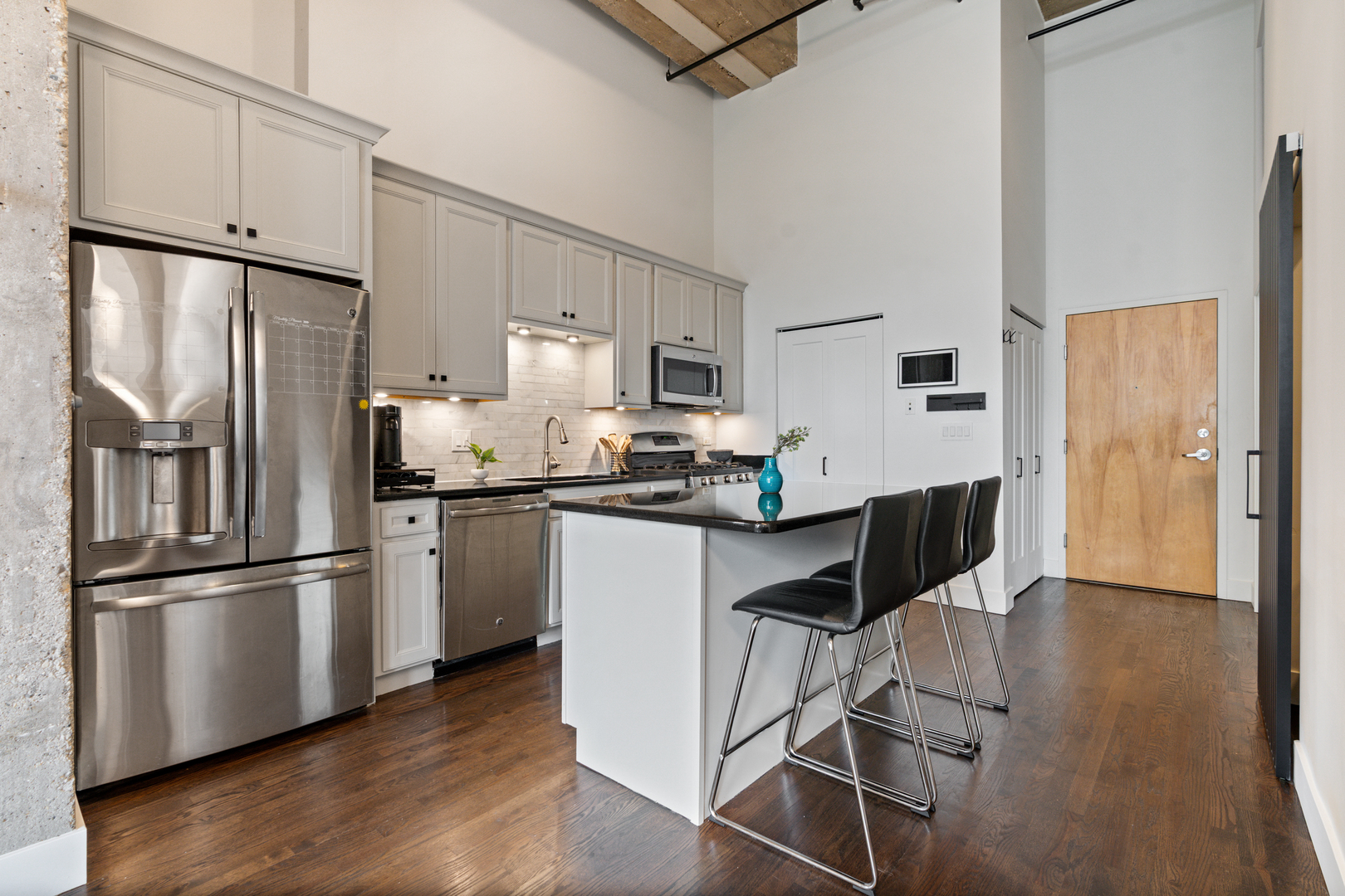 758 N Larrabee Street Unit: 319