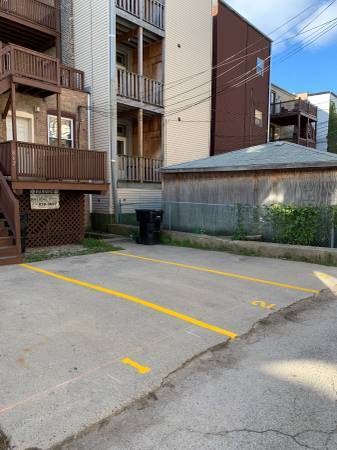 862 W Newport Avenue Unit: 1