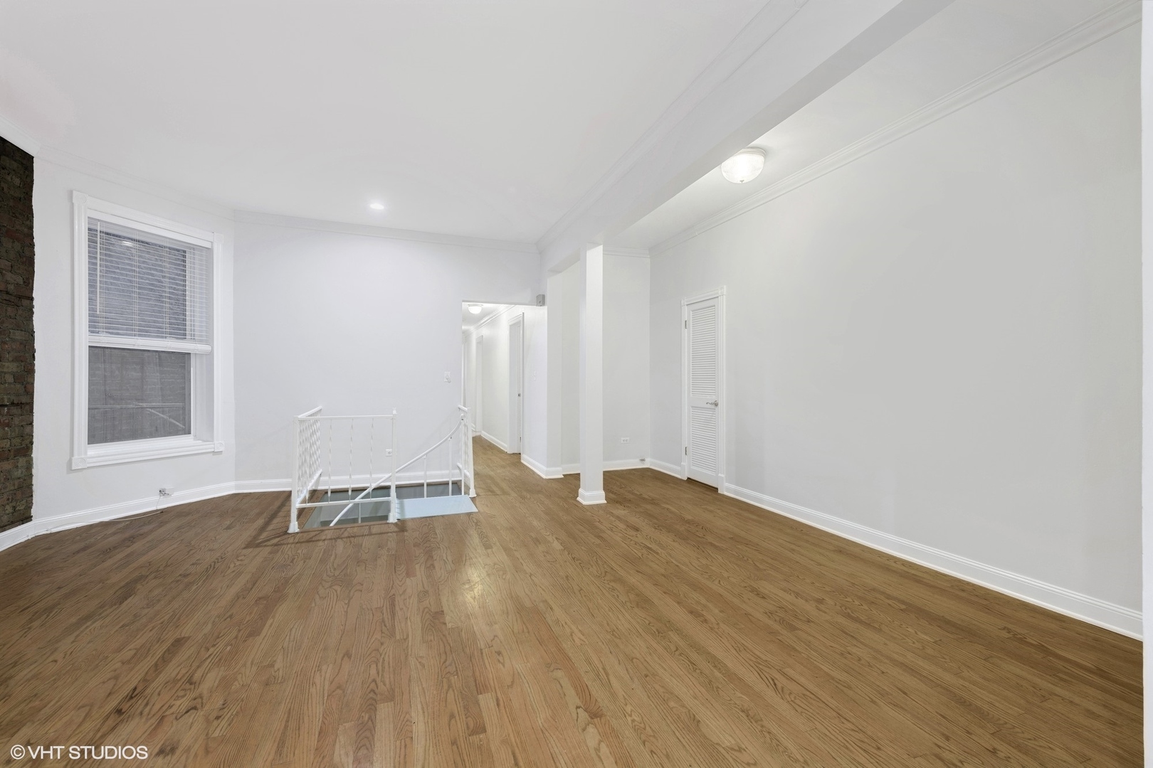 862 W Newport Avenue Unit: 1