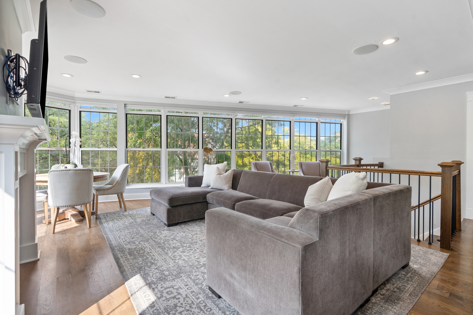 339 W Webster Avenue Unit: 1A