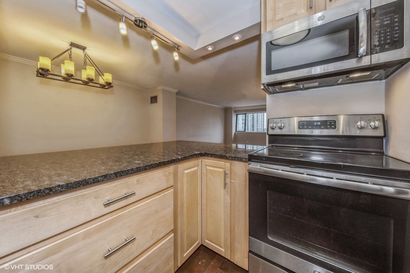 1415 N Dearborn Street Unit: 9A