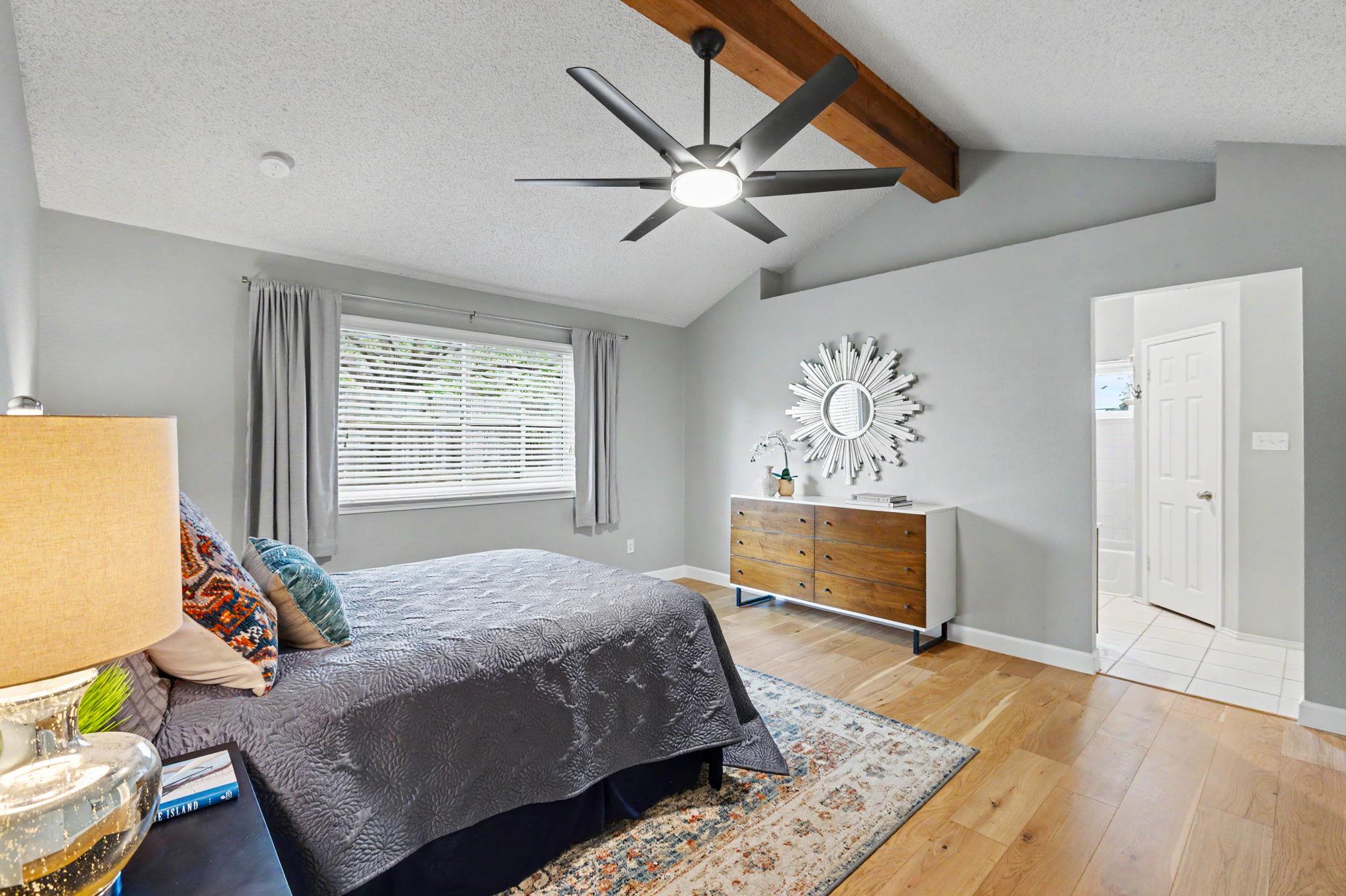 11928 Bittern HOLW