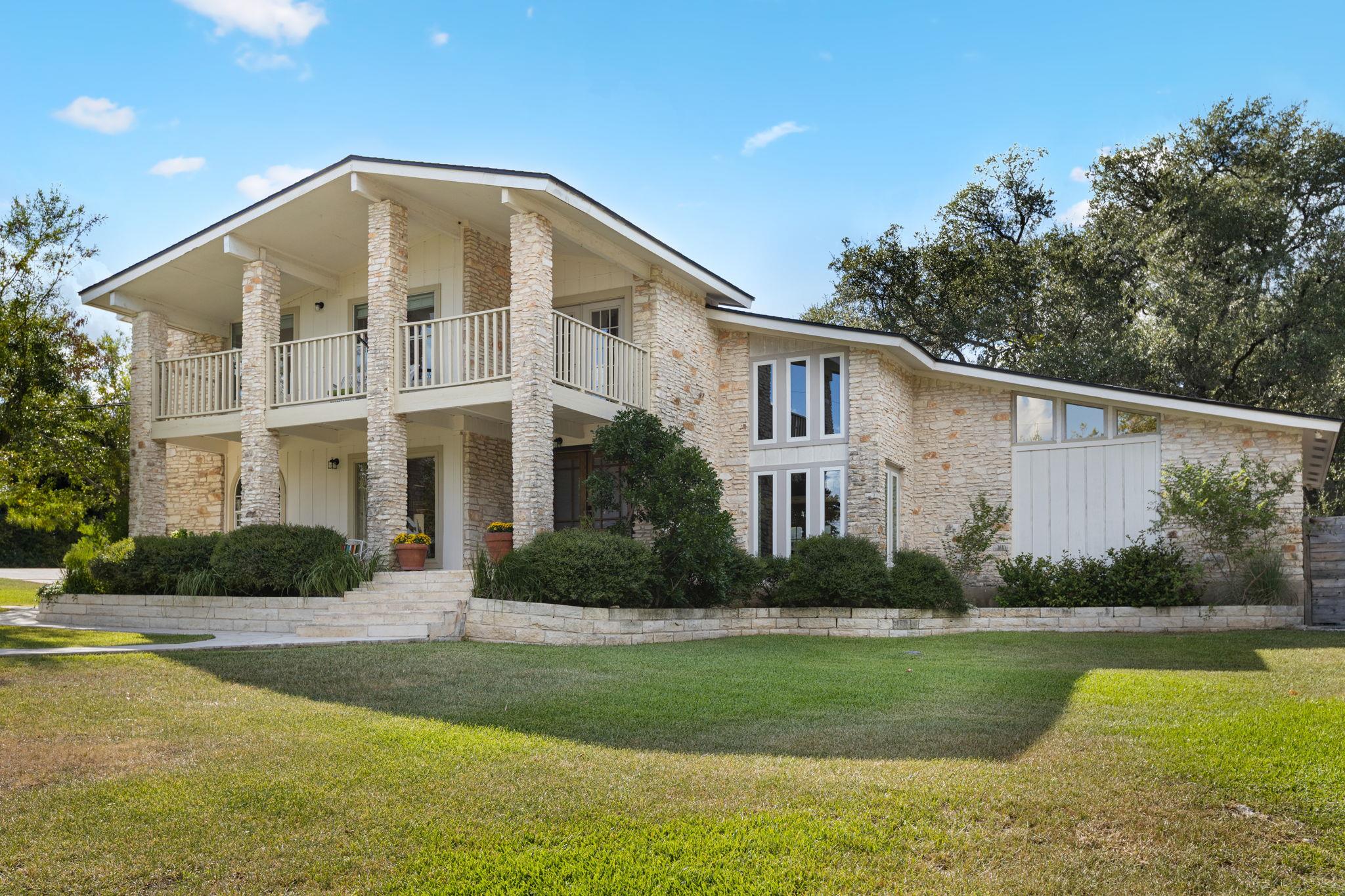 820 Castle Ridge RD