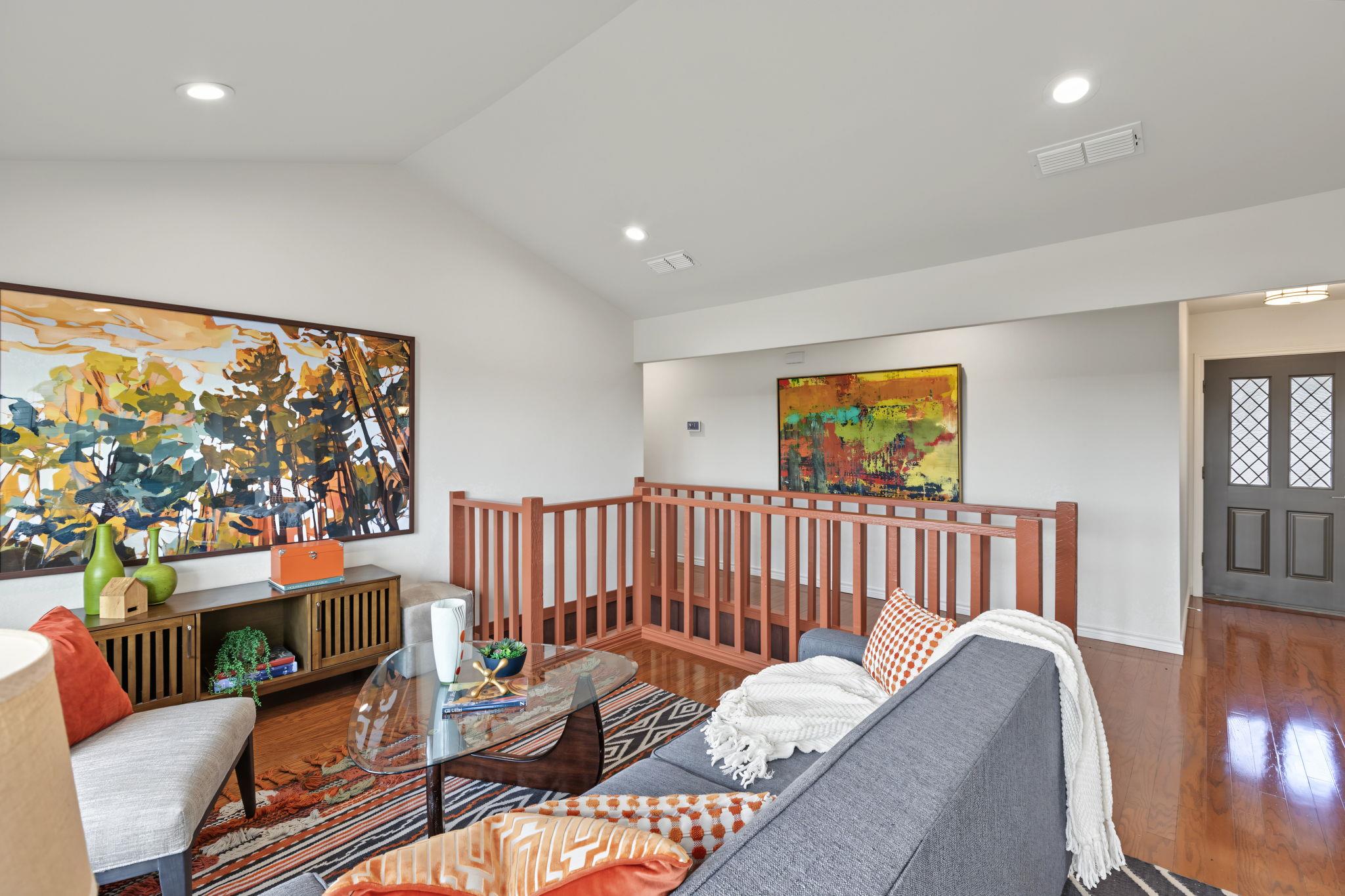 3 Laurel Hill ST