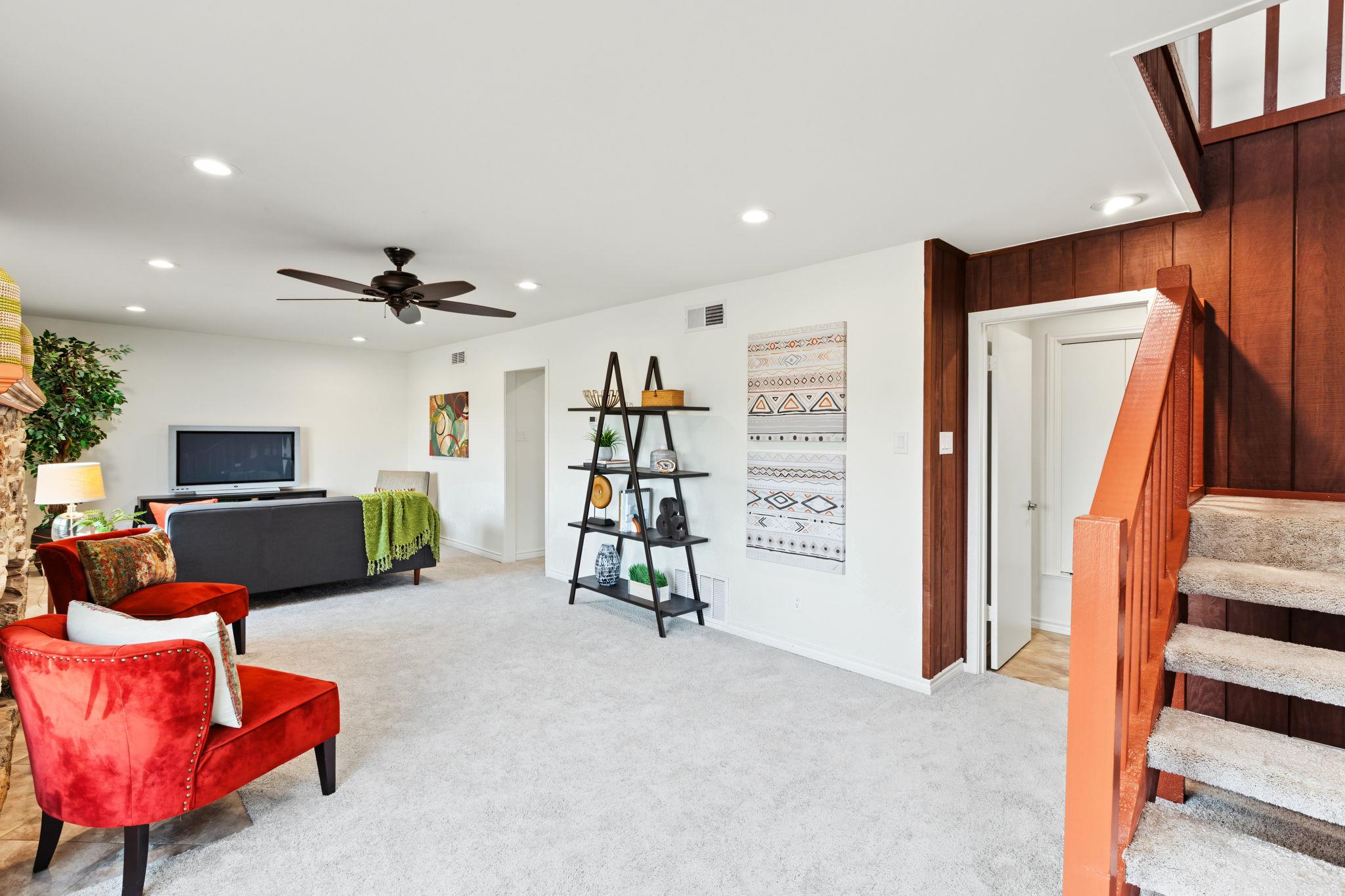 3 Laurel Hill ST