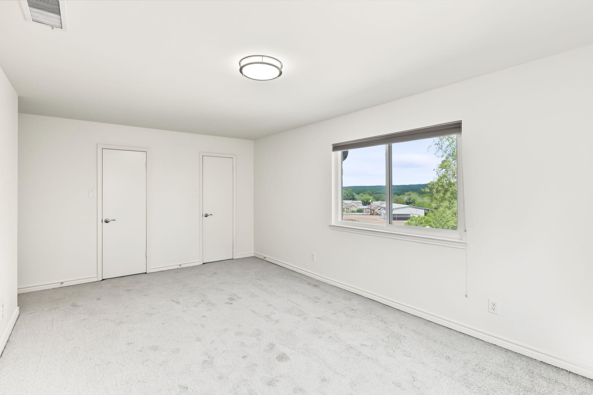 3 Laurel Hill ST