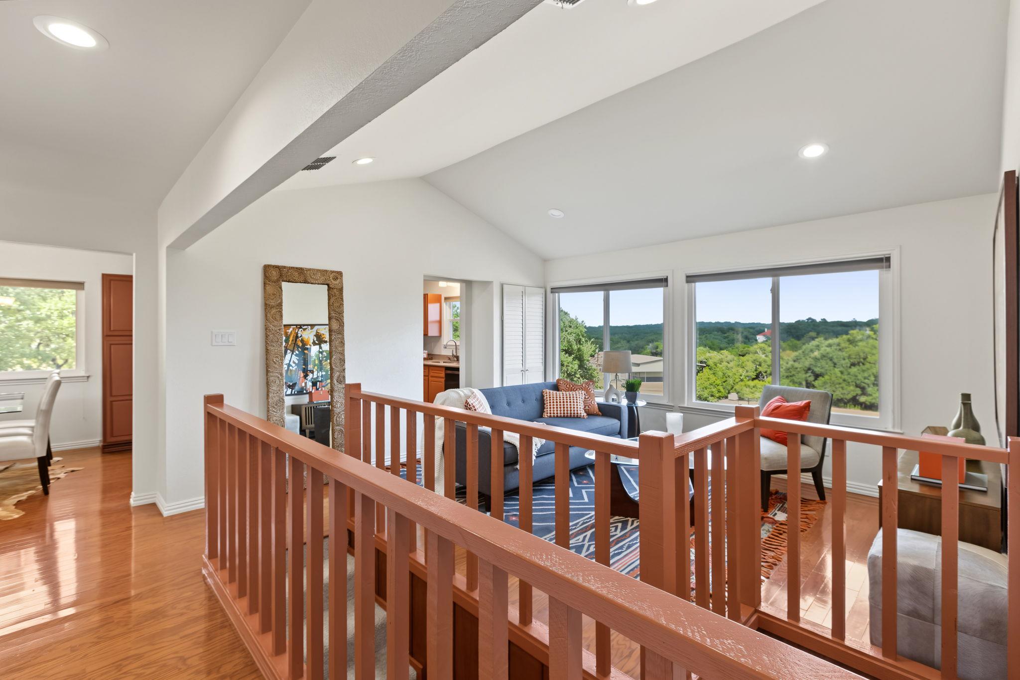 3 Laurel Hill ST