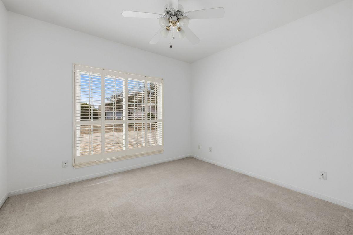 1015 Sunset Canyon DR N