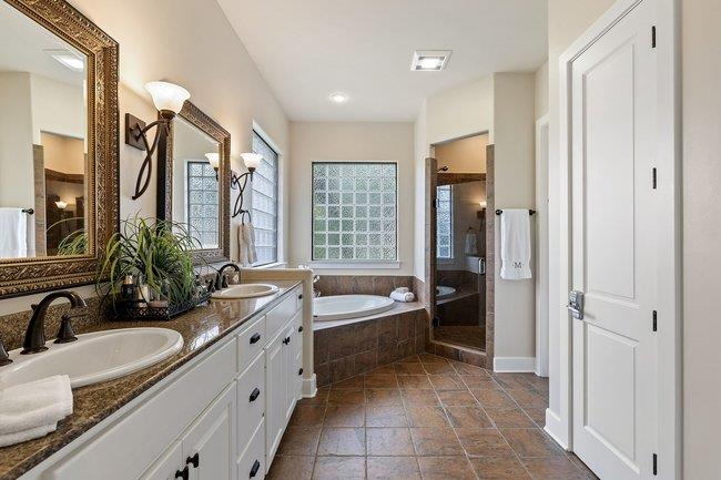 8400 Blazyk DR
