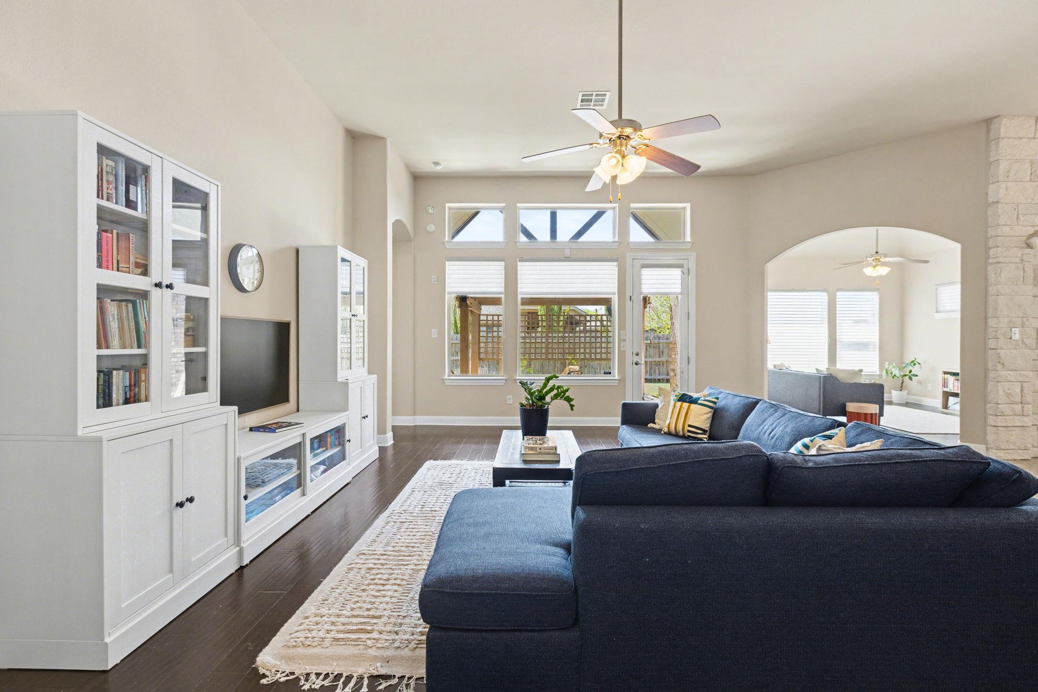 549 Clear Springs HOLW