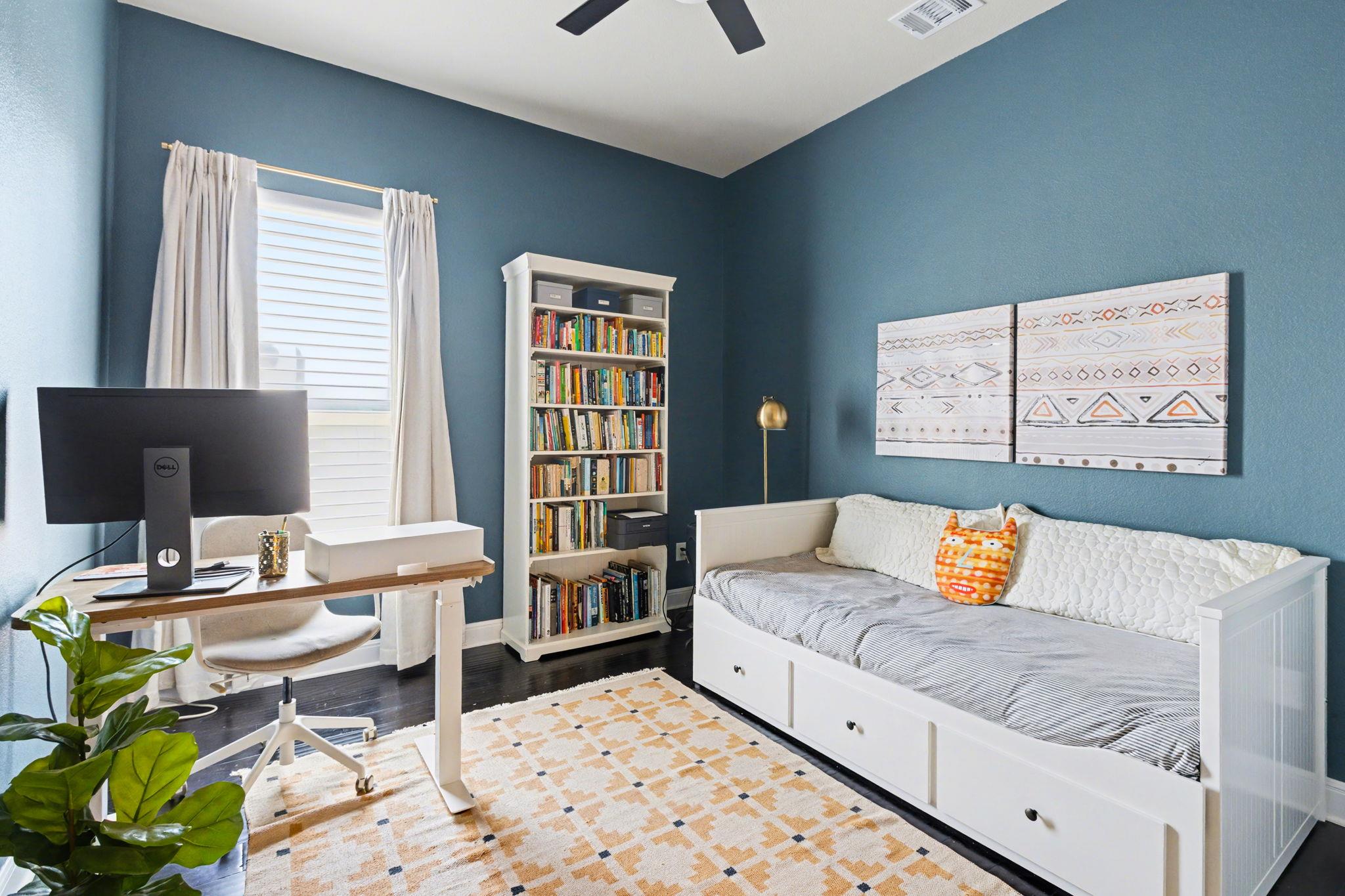 549 Clear Springs HOLW