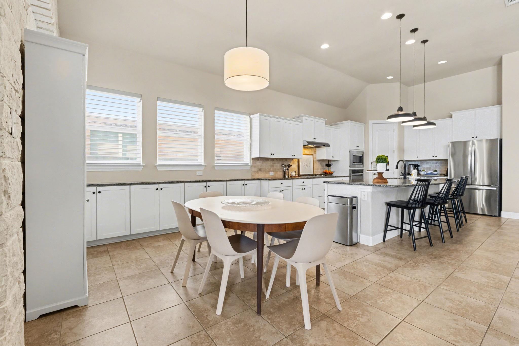 549 Clear Springs HOLW