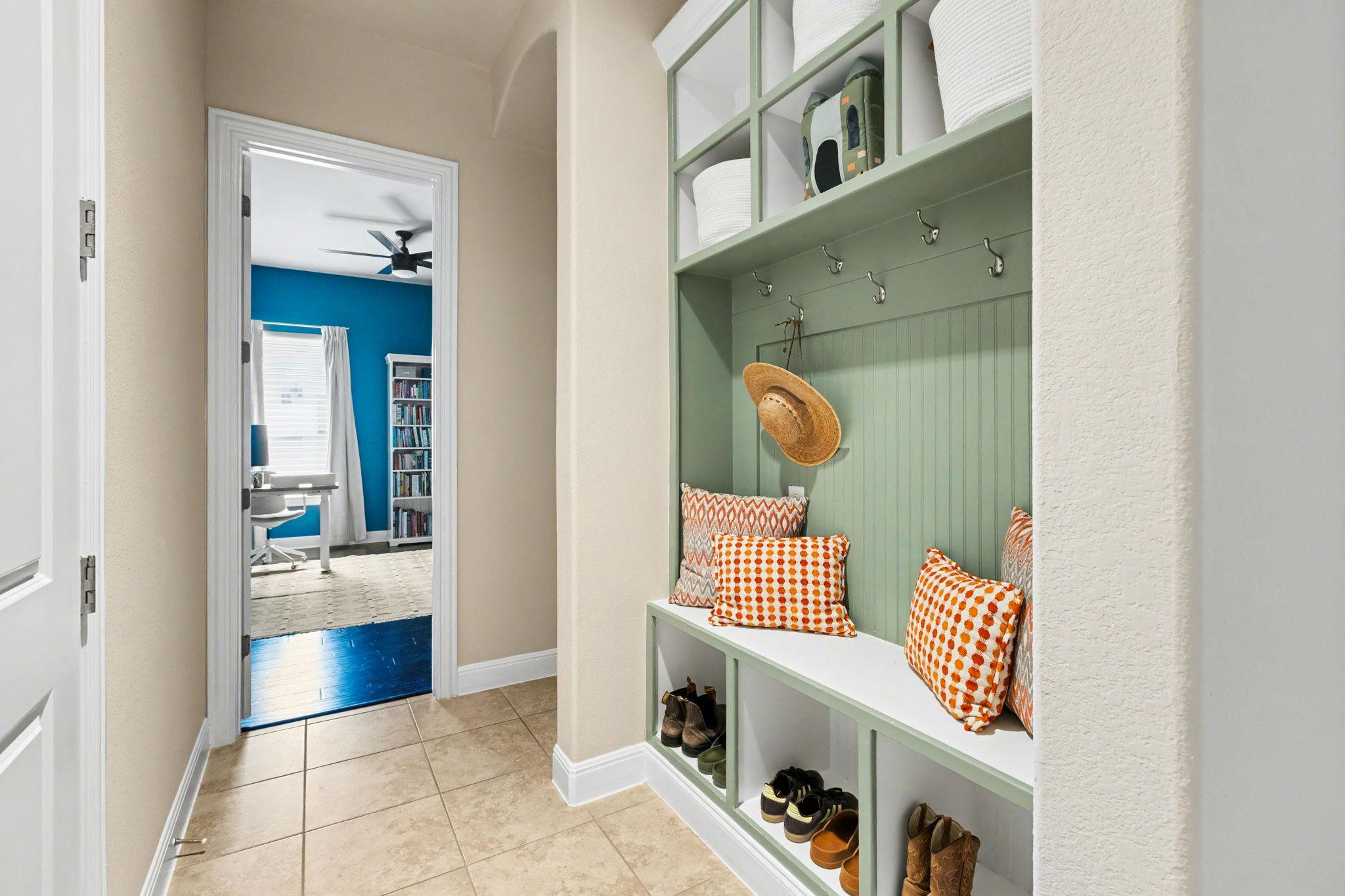 549 Clear Springs HOLW